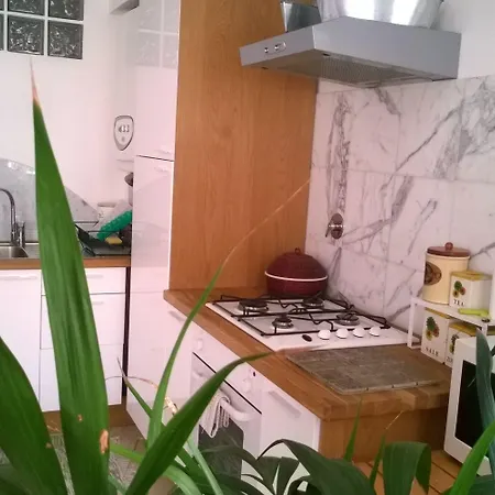Leonardo's Bed & Breakfast 3*