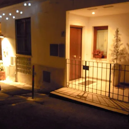 Leonardo's Bed & Breakfast 3*