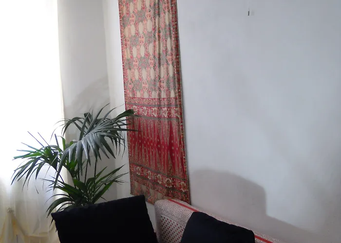 Leonardo's Bed & Breakfast 3*